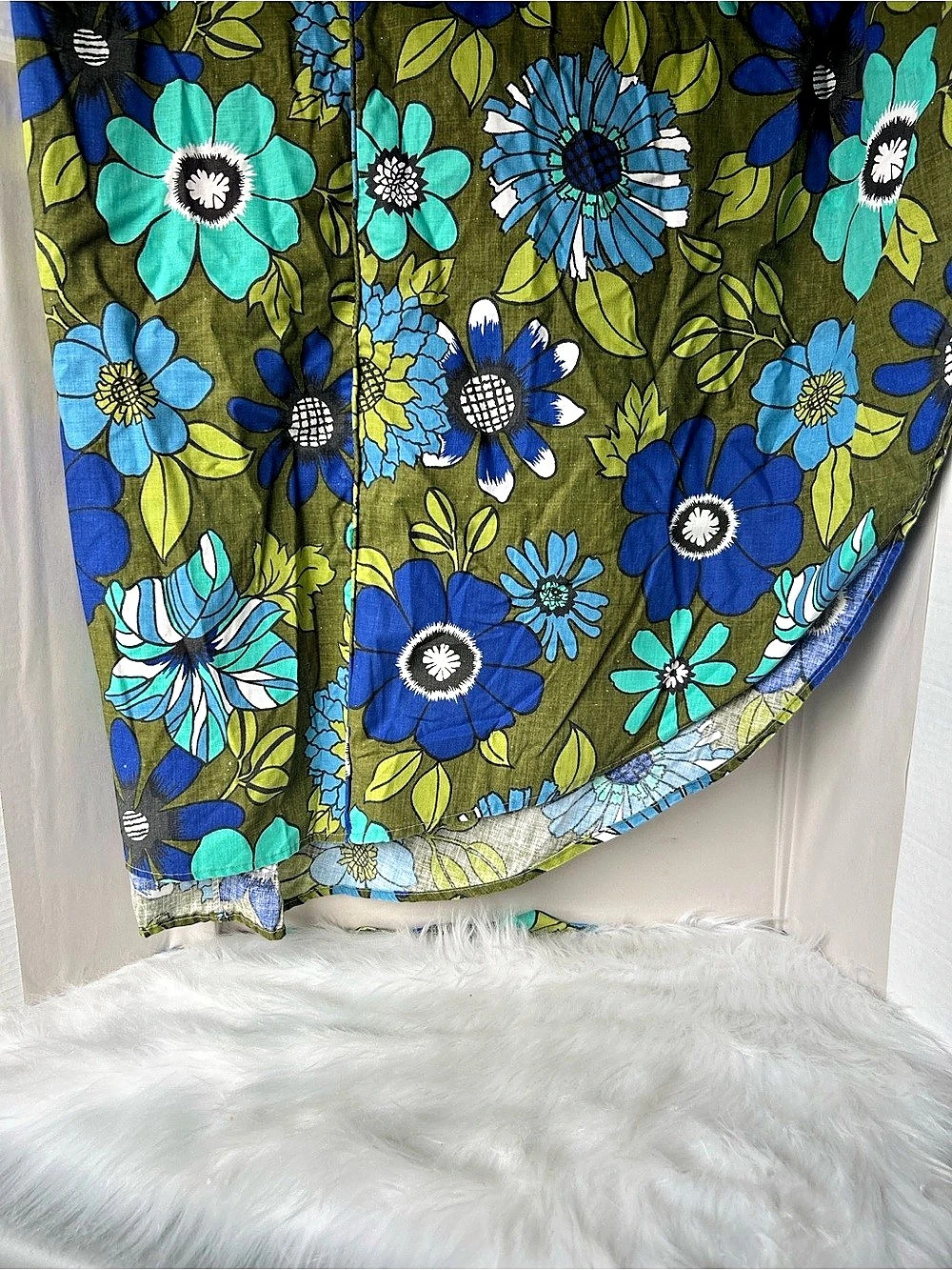 Retro Hippie Flower Power Twin Bed Spread